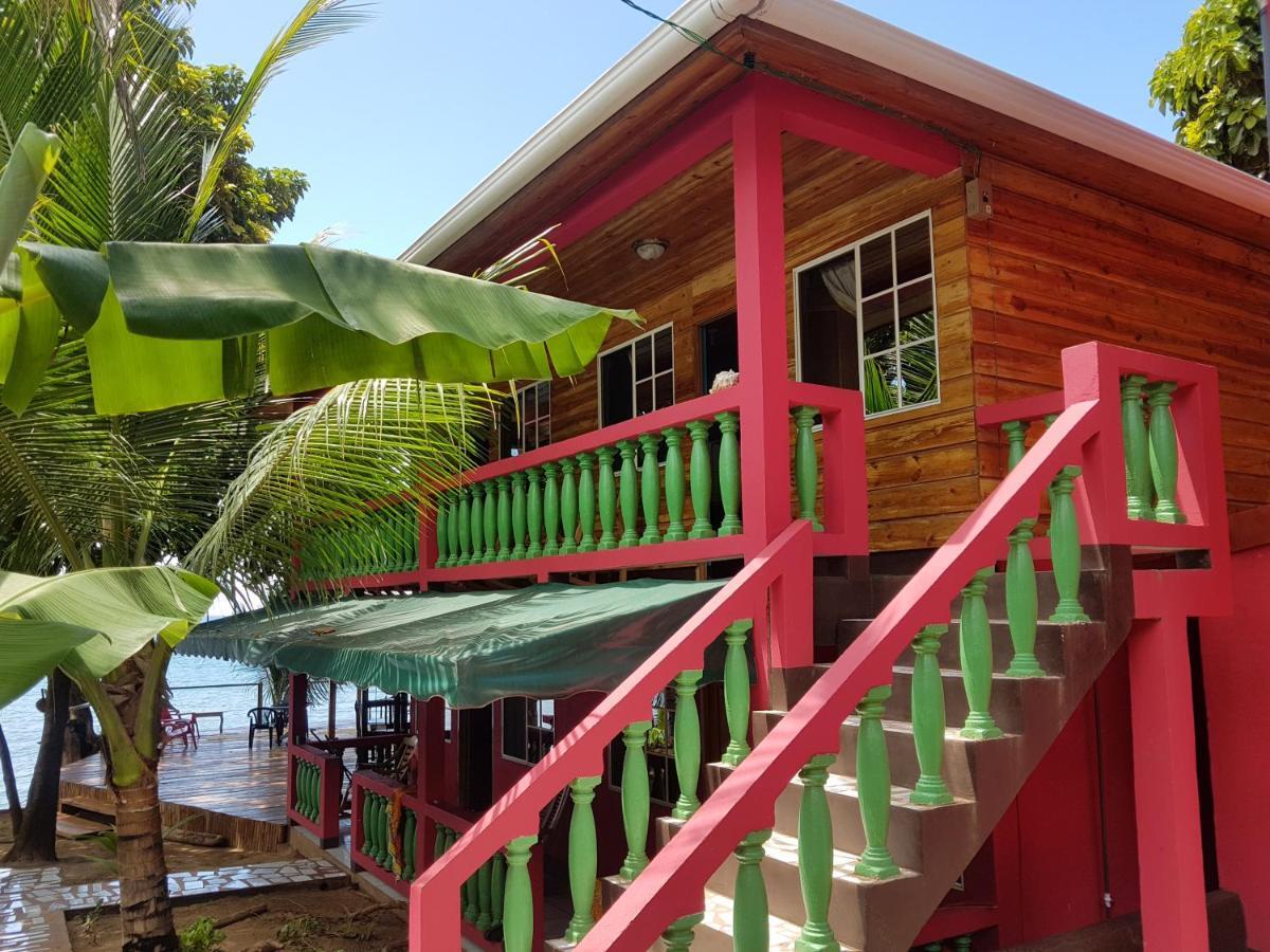 Las Palmeras Oceanview Hotel And Dive Center Little Corn Island Exterior photo